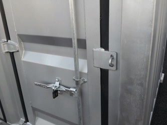 レンタル収納スペース 甲府バイパス中小河原ヤード コンテナ扉画像